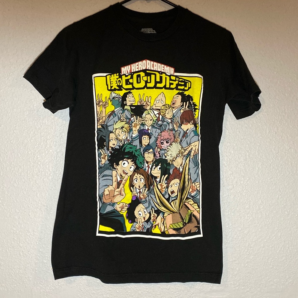 My Hero Academia Selfie T-Shirt size small